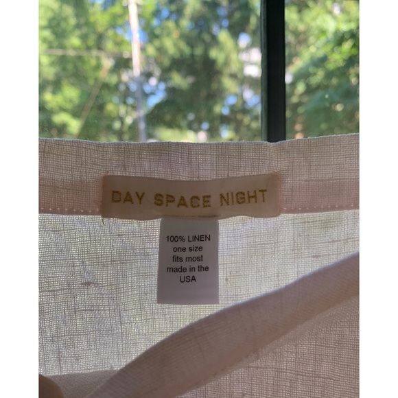 Linen O'Keefe dress by Day Space Night - Picture 5 of 5